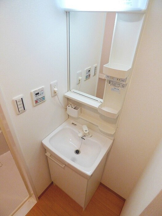 物件内観写真10　(洗面)