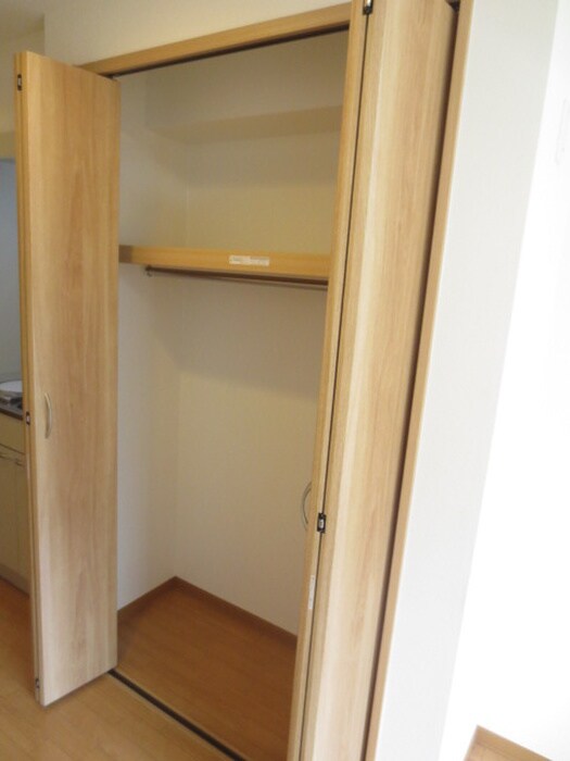 物件内観写真13　(収納)