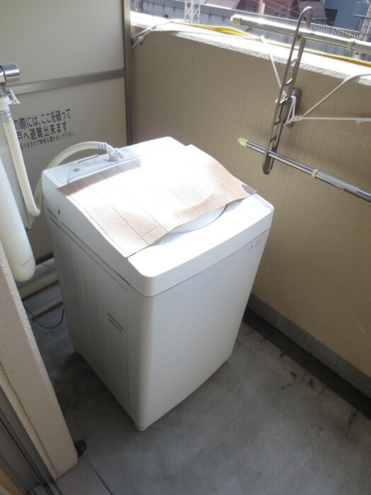 物件内観写真17　(洗濯機置場)