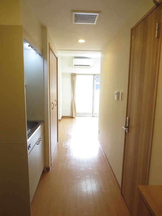 物件内観写真21　(廊下)