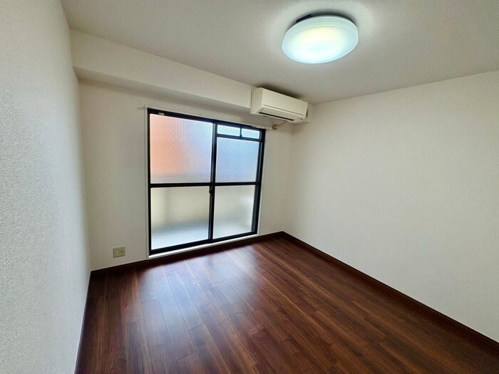 物件内観写真13　(居室)