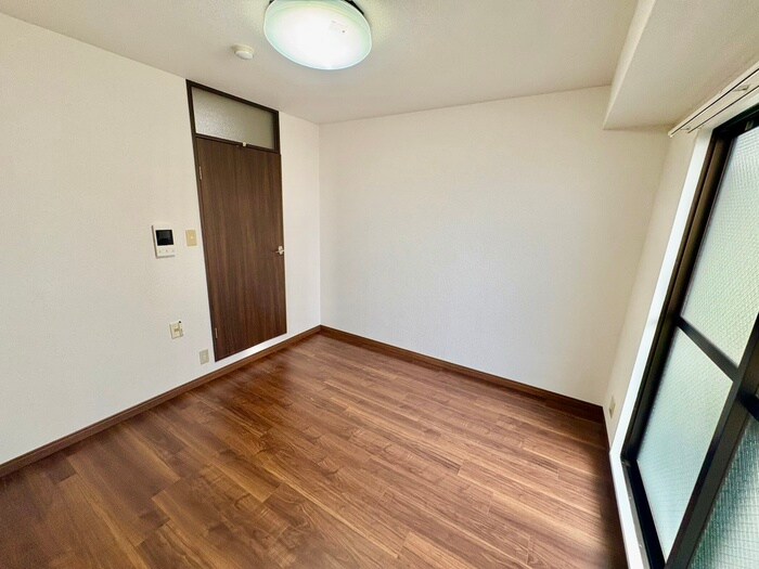 物件内観写真19　(居室)