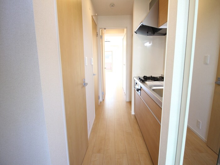 物件内観写真9　(廊下)