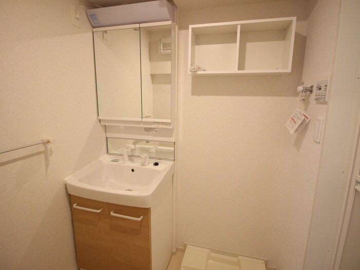 物件内観写真16　(洗面)