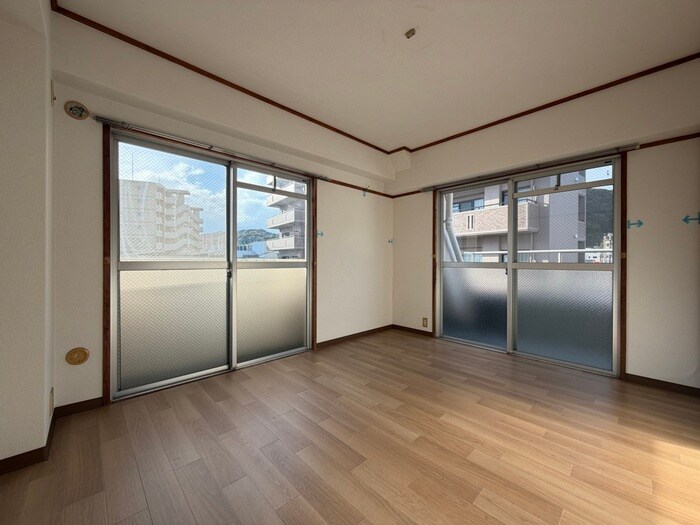 物件内観写真1　(居室)