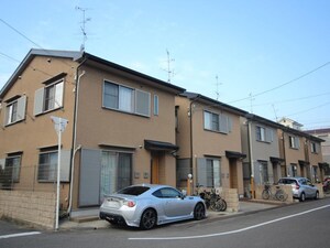 名神町服部貸家Ｅ棟外観写真