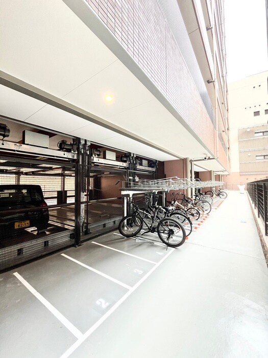 物件外観写真3　(駐輪場)