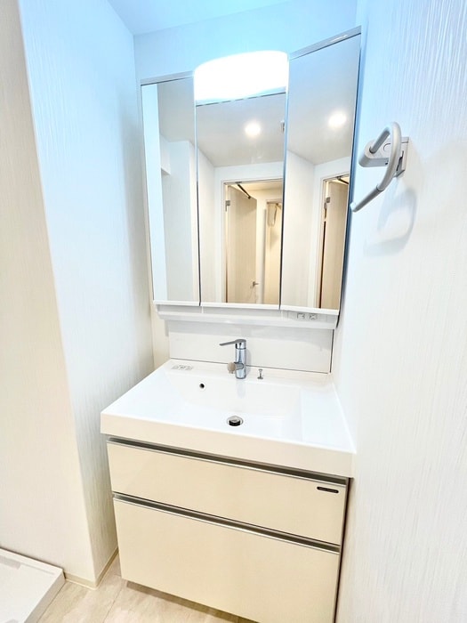 物件内観写真11　(洗面)