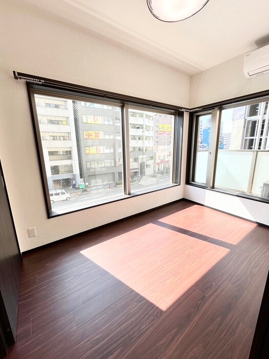 物件内観写真13　(居室)