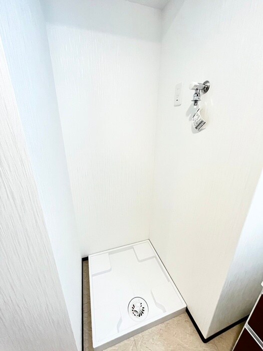 物件内観写真14　(洗濯機置場)