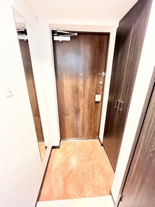 物件内観写真17　(玄関)