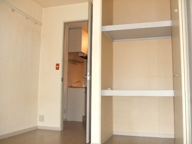 物件内観写真4　(内観写真)