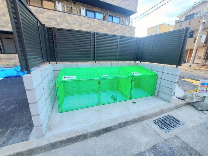 物件外観写真4　(建物設備)