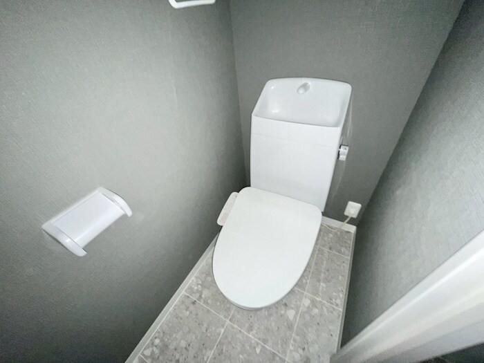 物件内観写真11　(トイレ)
