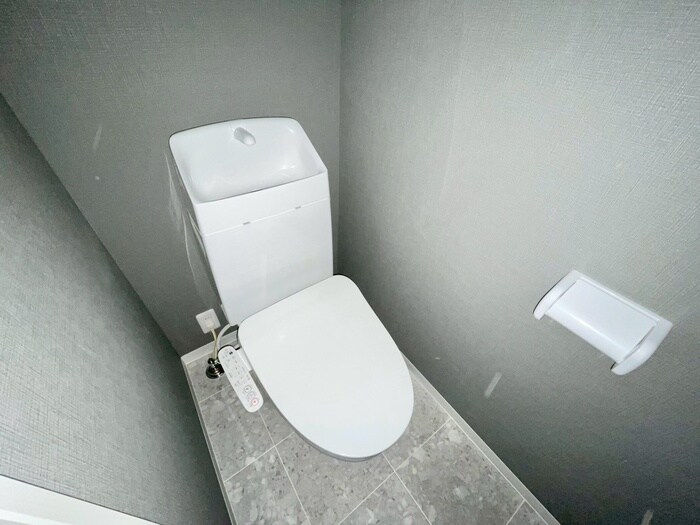 物件内観写真11　(トイレ)