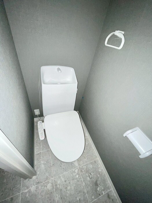 物件内観写真11　(トイレ)