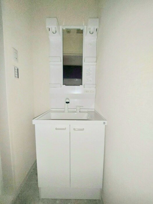 物件内観写真12　(洗面)