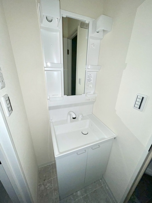 物件内観写真12　(洗面)