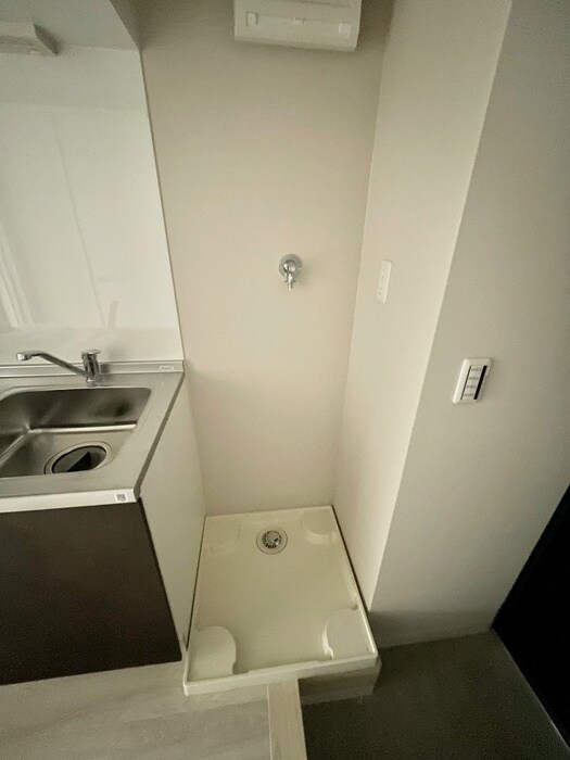 物件内観写真13　(洗濯機置場)