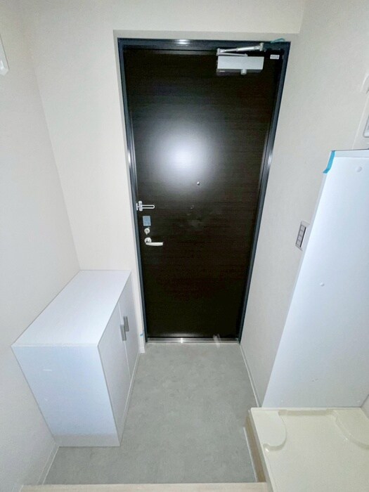 物件内観写真14　(玄関)