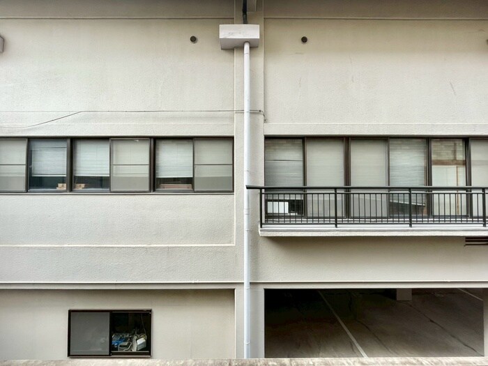 物件内観写真16　(室内からの展望)