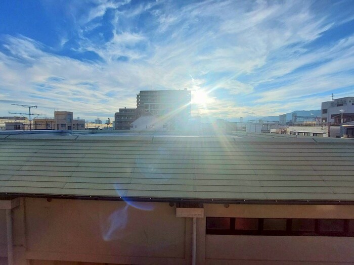 物件内観写真16　(室内からの展望)