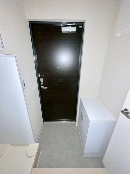 物件内観写真18　(玄関)