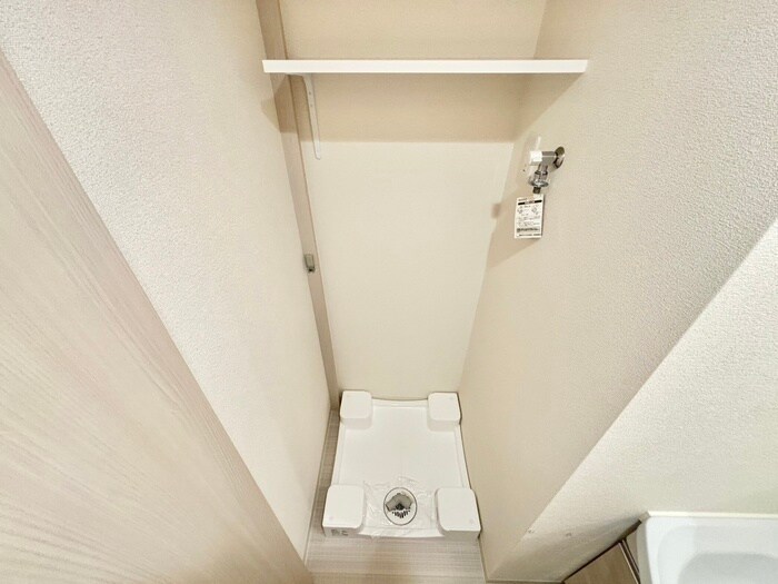 物件内観写真11　(洗濯機置場)