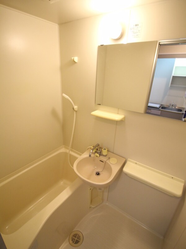 バス／シャワールーム等