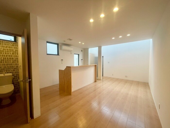 物件内観写真6　(内観写真)