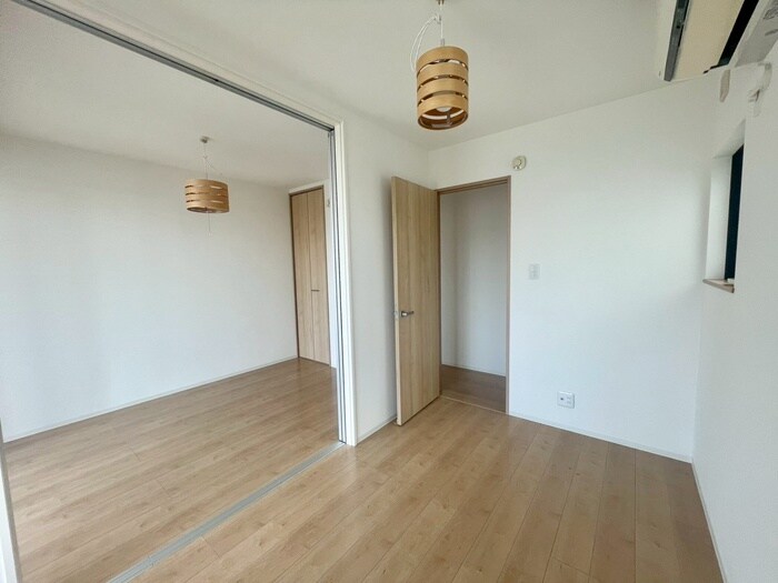 物件内観写真15　(居室)