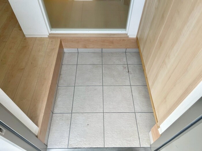 物件内観写真20　(玄関)