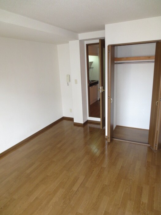 物件内観写真13　(居室)