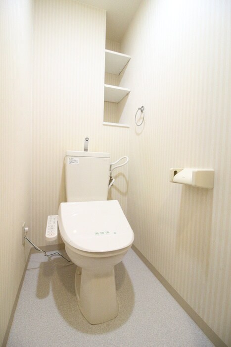 物件内観写真9　(トイレ)