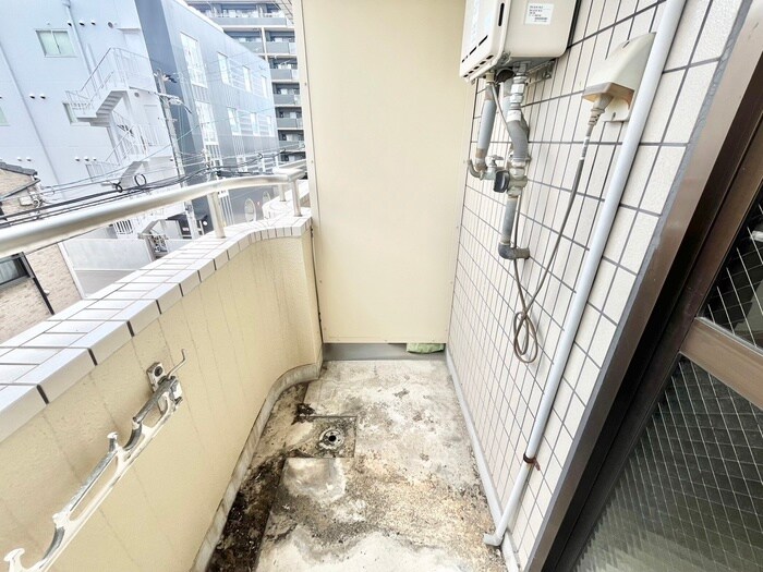 物件内観写真17　(洗濯機置場)