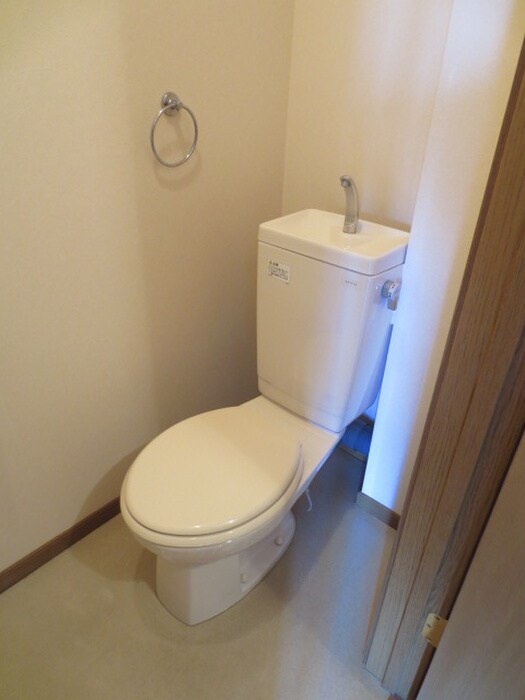 物件内観写真9　(トイレ)