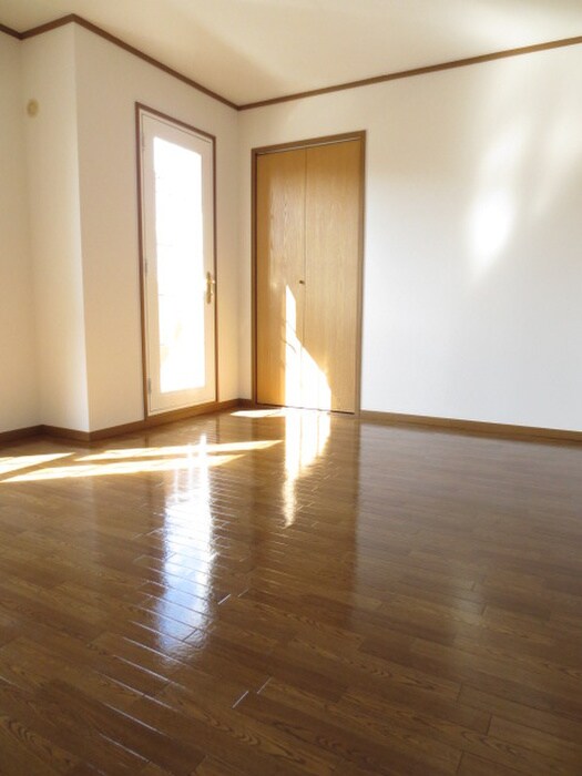 物件内観写真14　(居室)