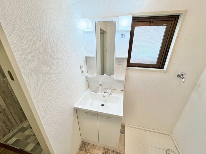 物件内観写真12　(洗面)