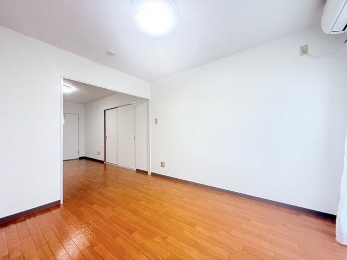 物件内観写真18　(居室)