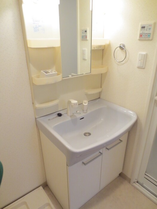 物件内観写真11　(洗面)