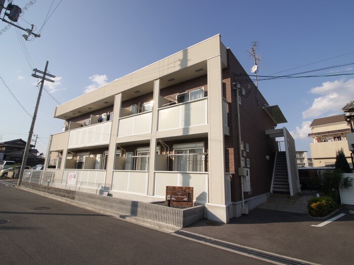 物件外観写真2　(外観写真)