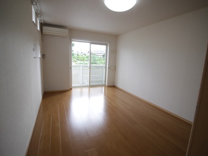 物件内観写真21　(居室)