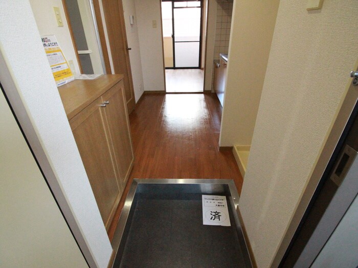物件内観写真15　(廊下)