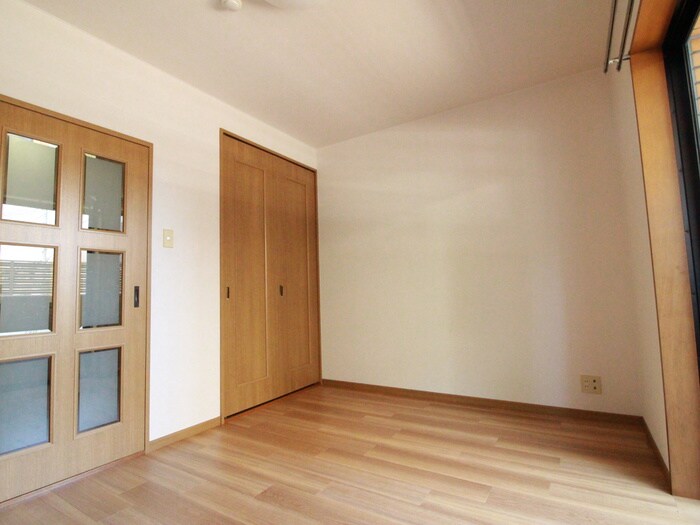 物件内観写真18　(居室)