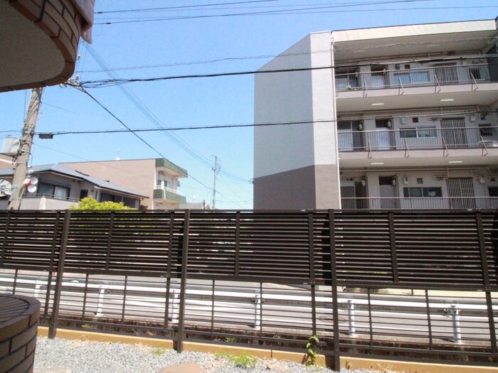 物件内観写真21　(室内からの展望)