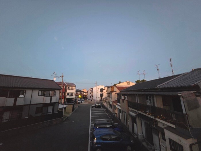 物件内観写真17　(室内からの展望)