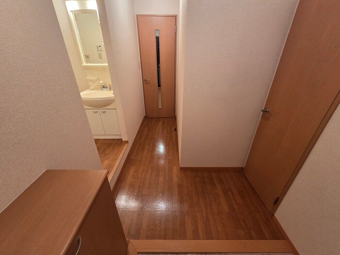 物件内観写真22　(廊下)