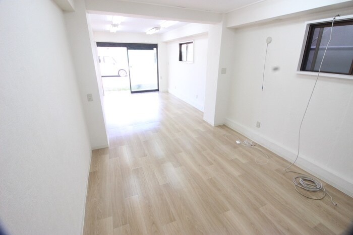 物件内観写真9　(居室)