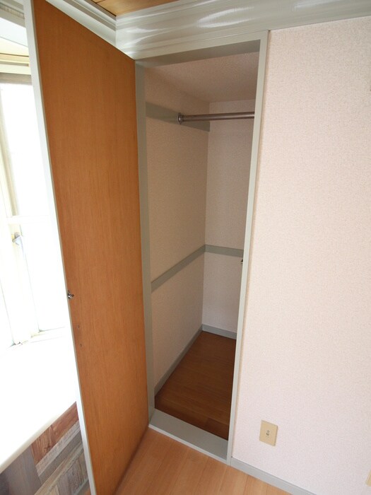 物件内観写真10　(収納)