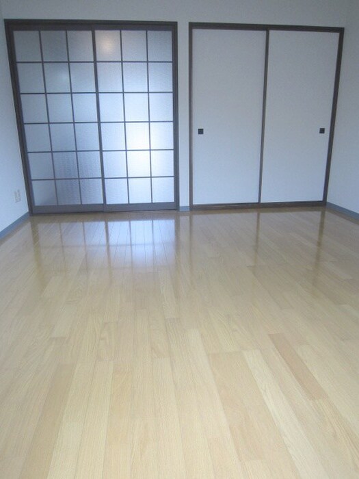 物件内観写真10　(居室)